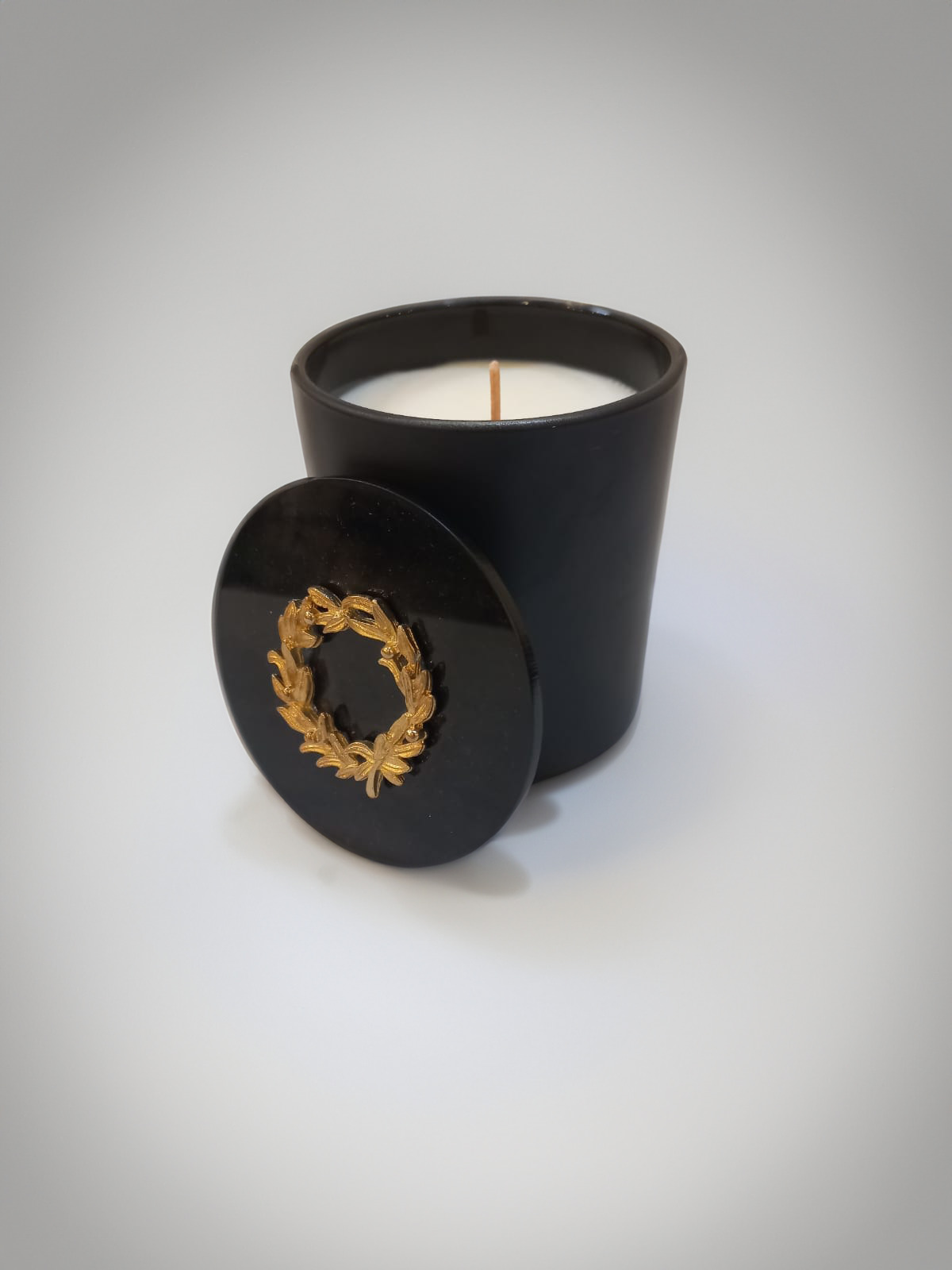 CANDLE WEARTH BLACK SMALL